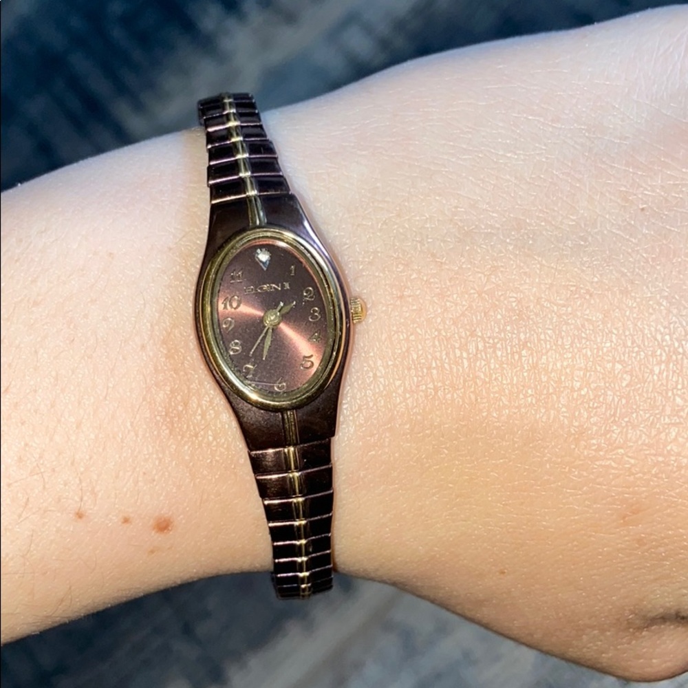 Watch - Picture 4 of 4